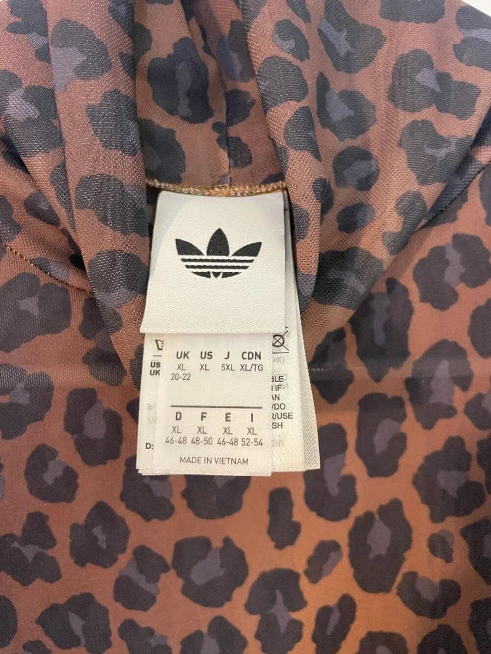 adidas | Leopard Long Sleeve Tee - Picture 6 of 8